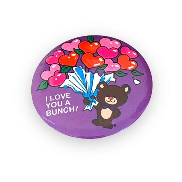 Vintage “Love You A Bunch” Heart Balloon Button Pin - Picture 2 of 3